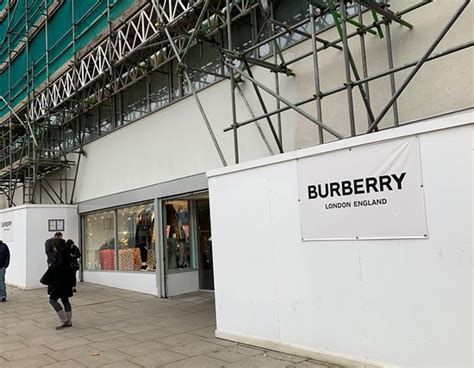 factory outlet london burberry|Burberry outlets uk location.